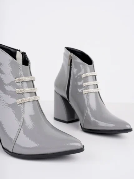 Marshetta Shoes Gri Kırık Rugan Taşlı Sivri Burun Kalın Topuklu Bot