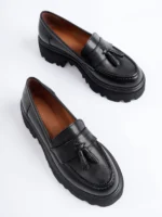 Class Model Siyah Cilt Püsküllü Kadın Loafer Ayakkabı