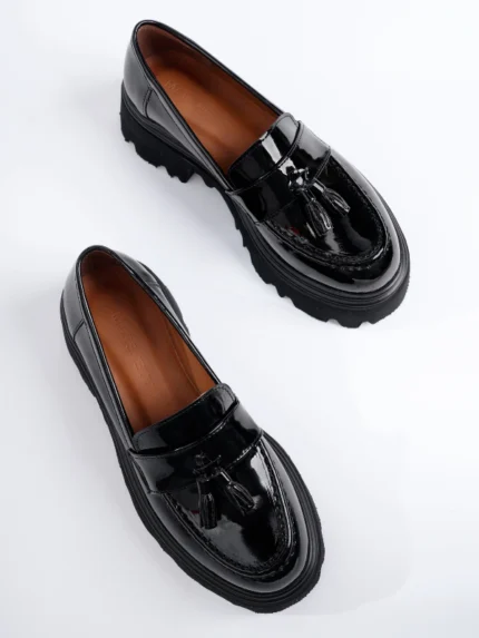 Class Model Siyah Rugan Püsküllü Kadın Loafer Ayakkabı