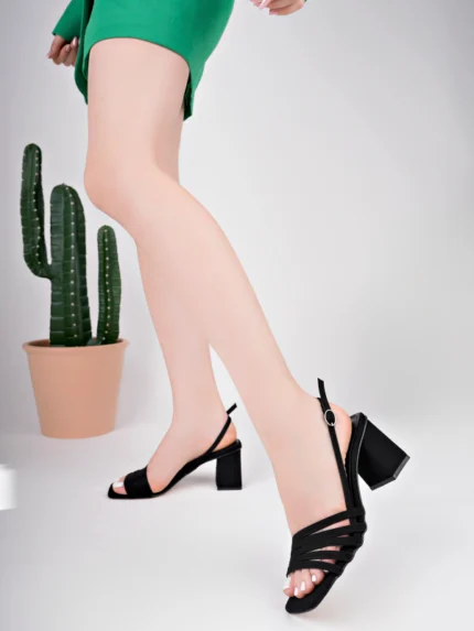 Marshetta Shoes Flora Model Siyah Kalın Kare Topuklu Kadın Günlük Açık Ayakkabı