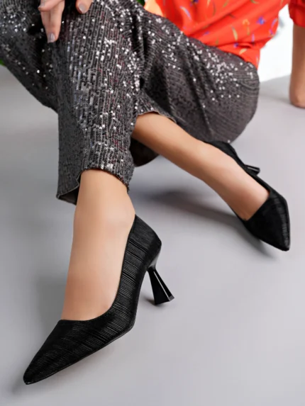 Marshetta Shoes Starlight Model Kadın Siyah Parlak Abiye Sivri Burun Stiletto Topuklu Ayakkabı